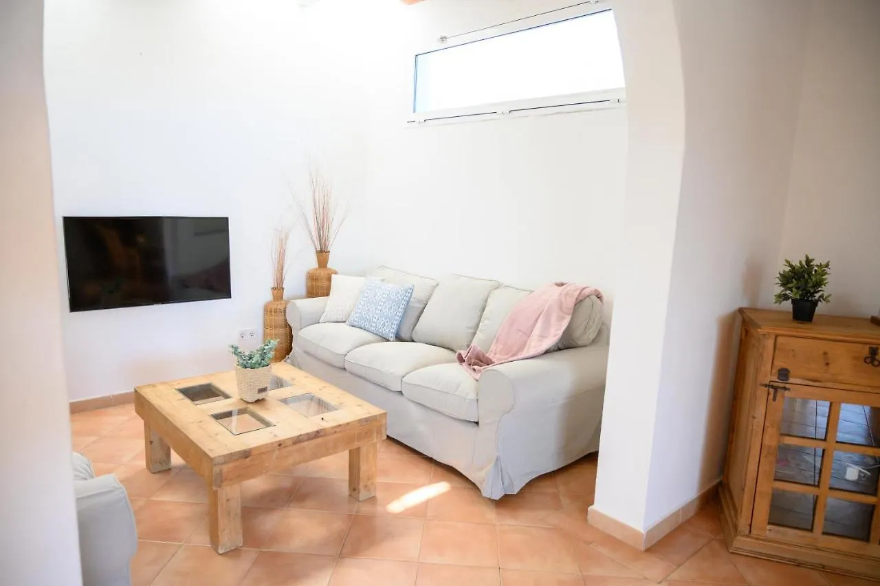 Quite Villa With Private Pool In Binibeca