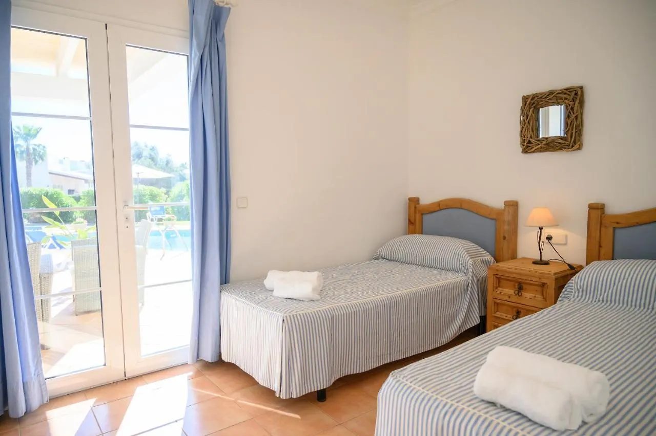 Quite Villa With Private Pool In Бинибека