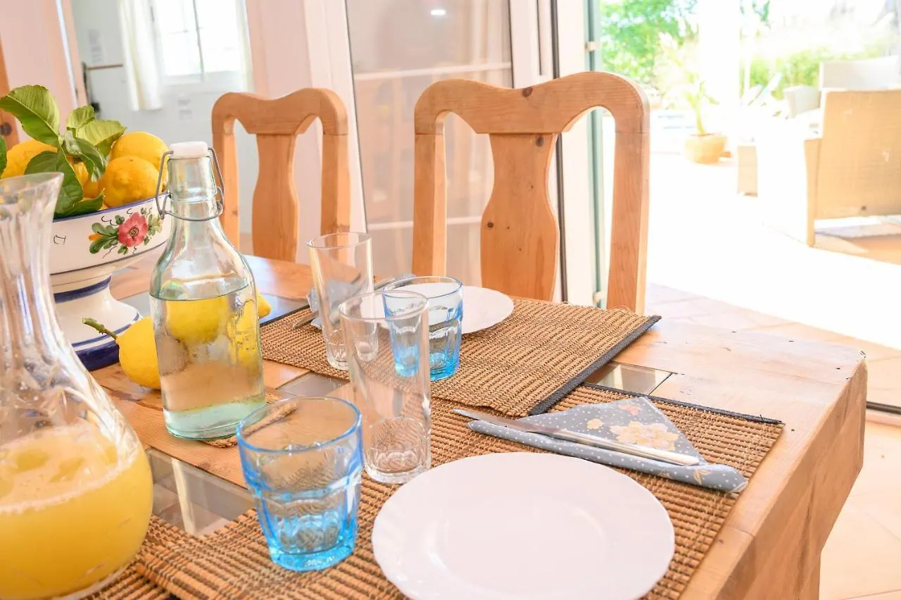 Quite Villa With Private Pool In Бинибека