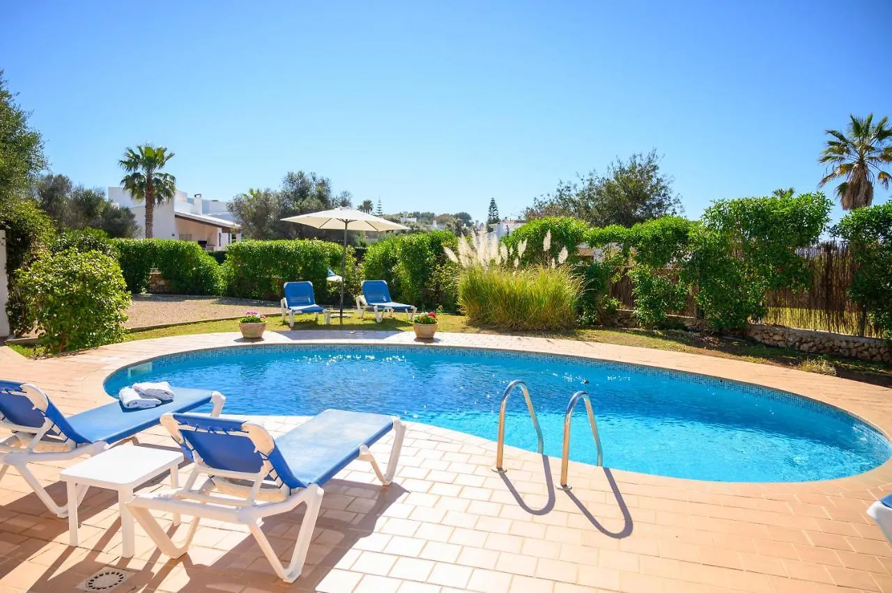 Quite Villa With Private Pool In Бинибека
